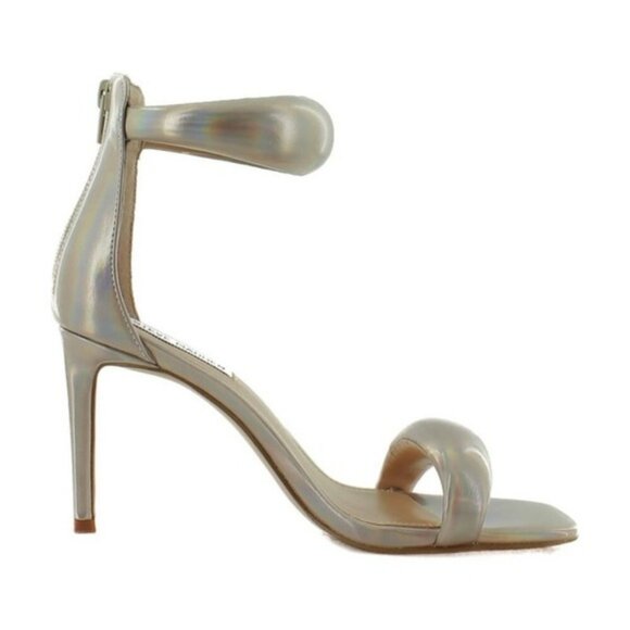 Steve Madden Gold Heels Sleek Design Elegant - Picture 8 of 10